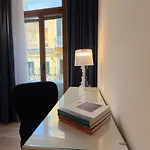 Apartamento Reina 32 *